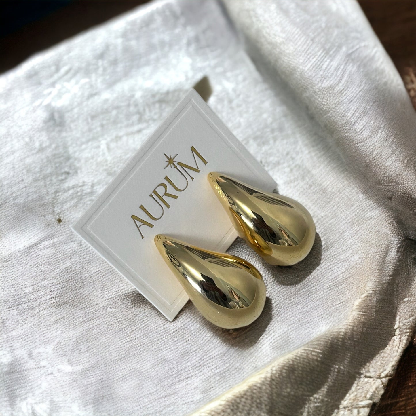 Oversize waterdrop earrings Aurum jewelry and Accessories Canada