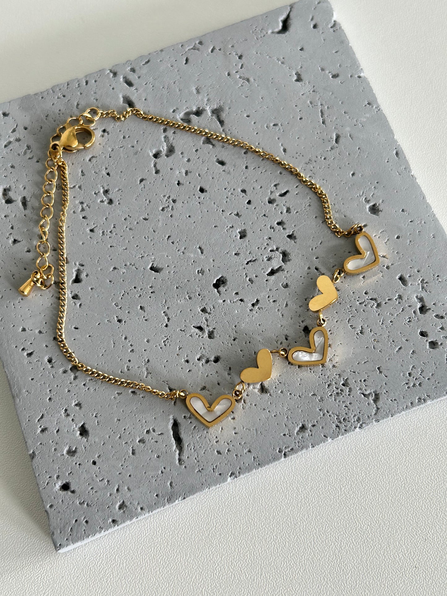 Madeline anklet • Heart anklet