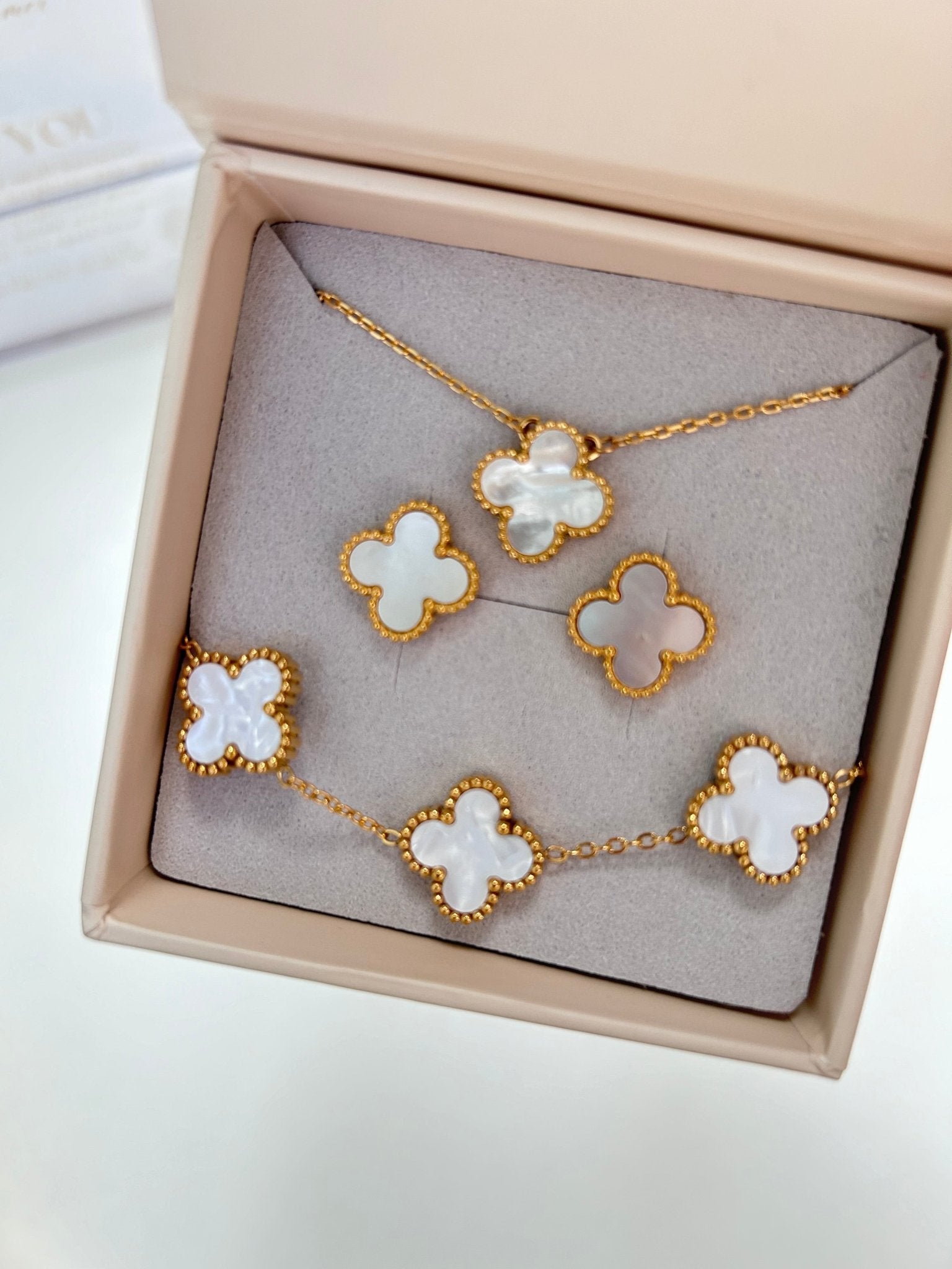 Alissa Set • Clover Jewelry Set - Aurum Jewelry & Accessories